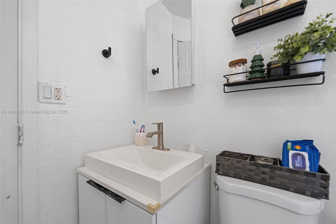 En Venta: $389,900 (2 camas, 1 baños, 540 Pies cuadrados)