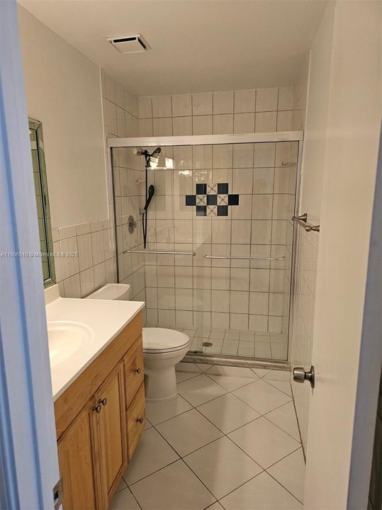 For Rent: $2,850 (3 beds, 2 baths, 1449 Square Feet)