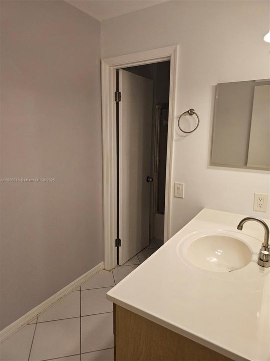 For Rent: $2,850 (3 beds, 2 baths, 1449 Square Feet)