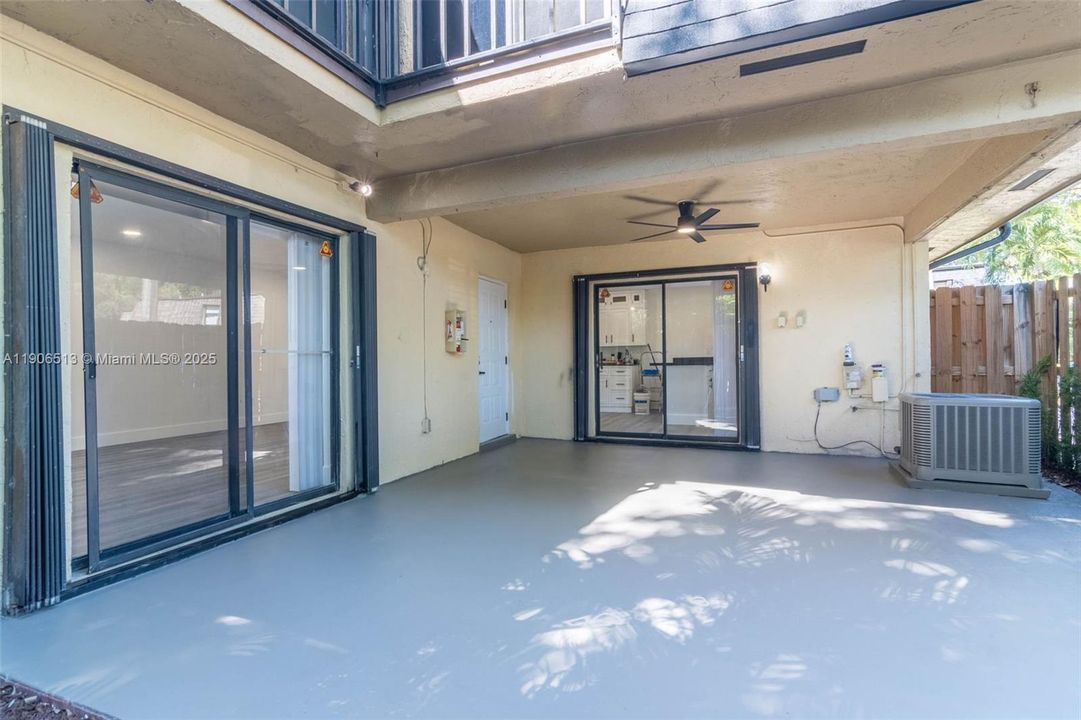 Active With Contract: $3,100 (3 beds, 2 baths, 1462 Square Feet)