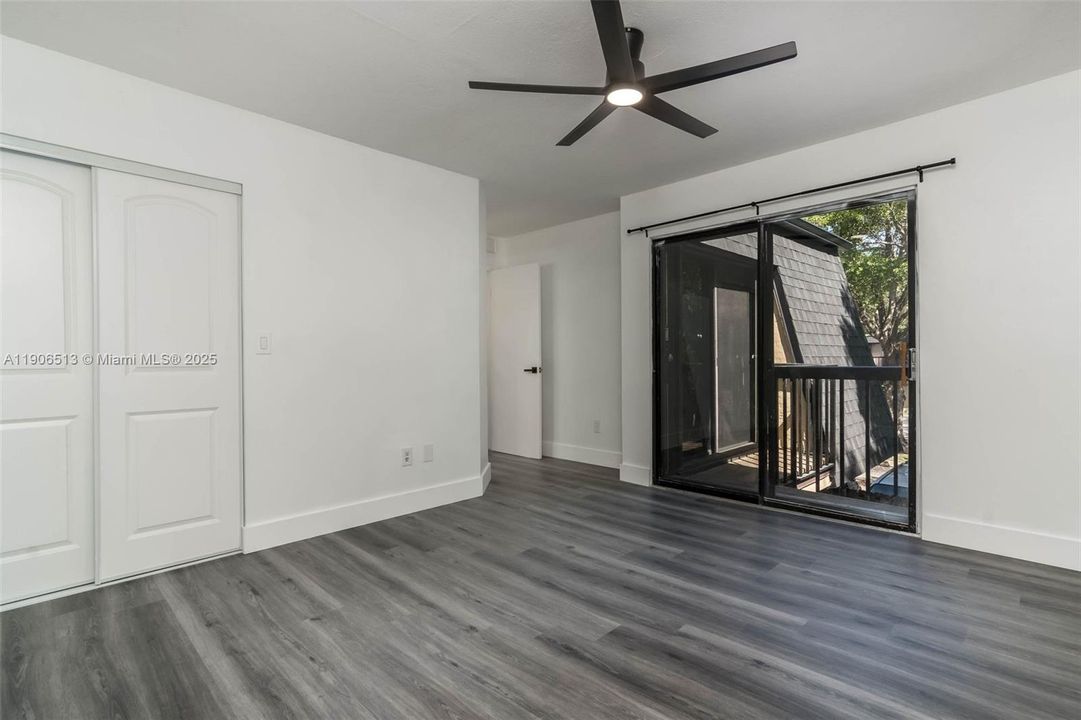 Active With Contract: $3,100 (3 beds, 2 baths, 1462 Square Feet)