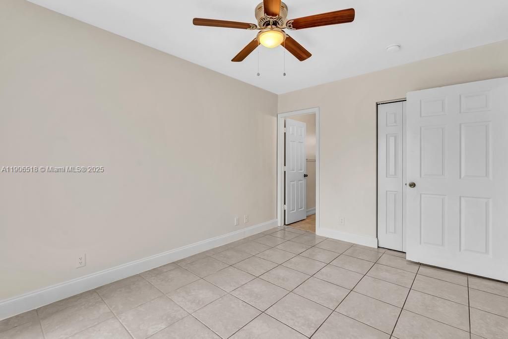 最近租的: $2,350 (2 贝兹, 2 浴室, 1250 平方英尺)