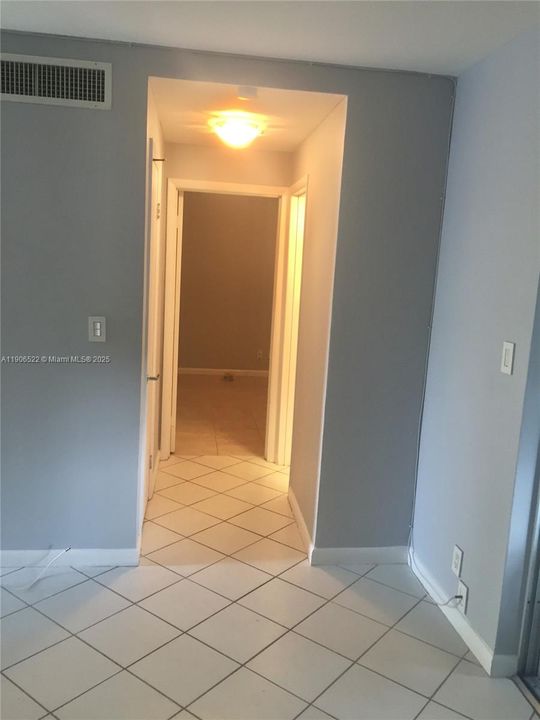 Recently Rented: $1,600 (1 beds, 1 baths, 620 Square Feet)
