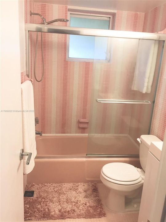 Recently Rented: $1,600 (1 beds, 1 baths, 620 Square Feet)