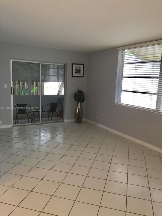 Recently Rented: $1,600 (1 beds, 1 baths, 620 Square Feet)