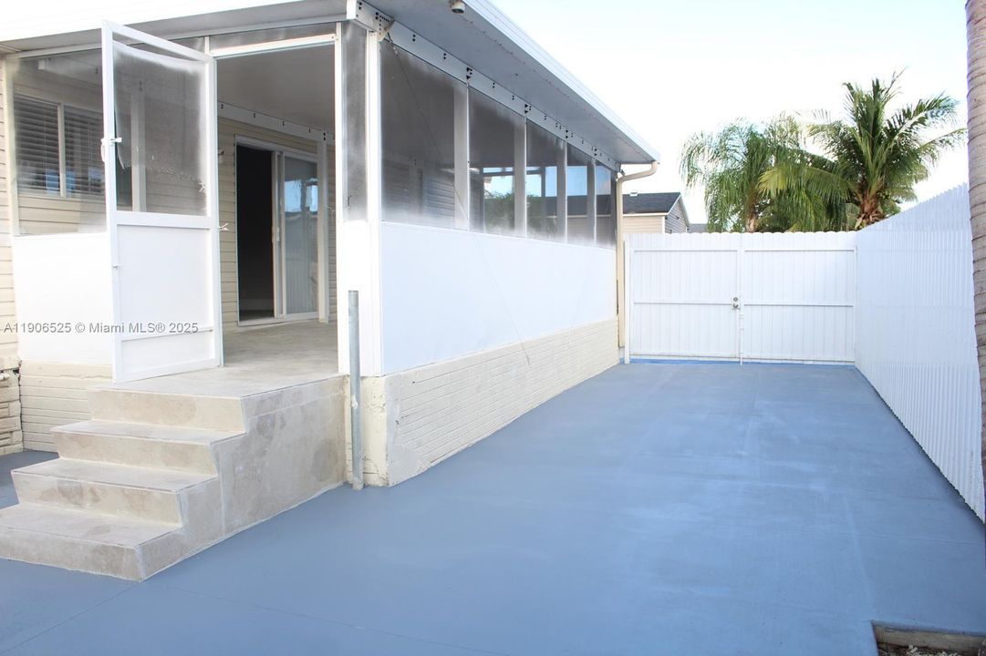 For Sale: $259,900 (3 beds, 2 baths, 1680 Square Feet)