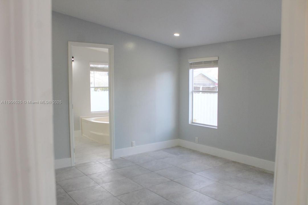 For Sale: $259,900 (3 beds, 2 baths, 1680 Square Feet)