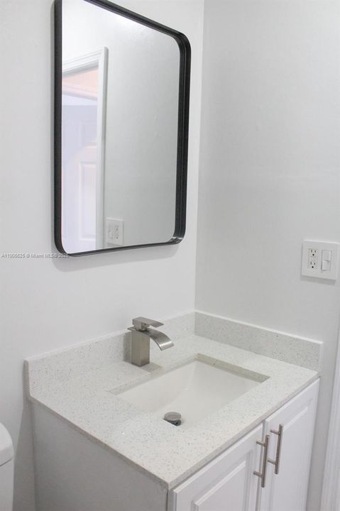 For Sale: $259,900 (3 beds, 2 baths, 1680 Square Feet)