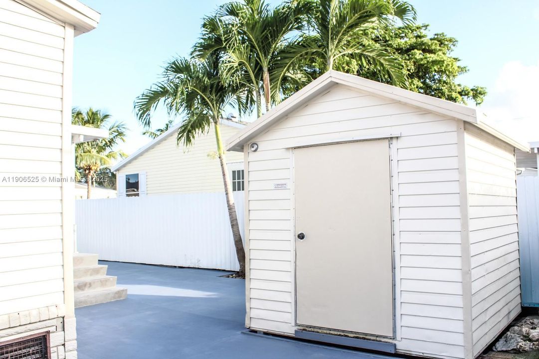 For Sale: $259,900 (3 beds, 2 baths, 1680 Square Feet)