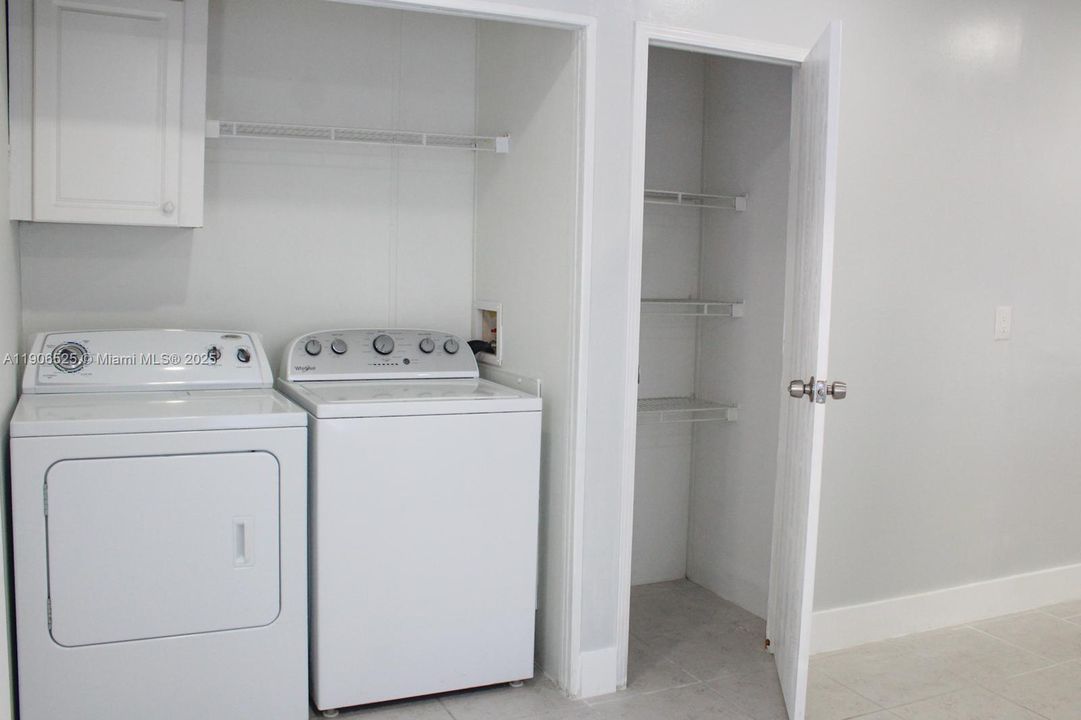 For Sale: $259,900 (3 beds, 2 baths, 1680 Square Feet)