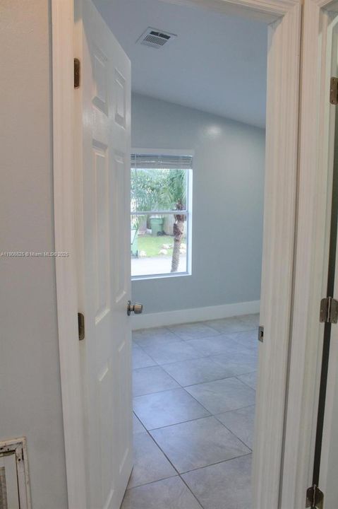 For Sale: $259,900 (3 beds, 2 baths, 1680 Square Feet)