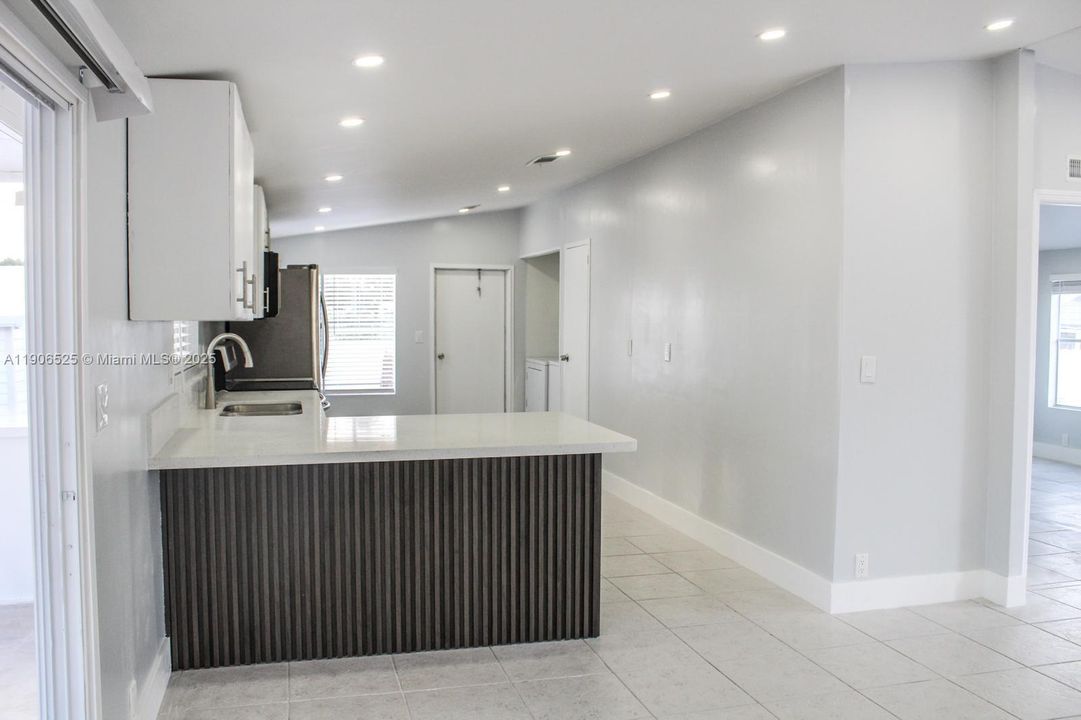 For Sale: $259,900 (3 beds, 2 baths, 1680 Square Feet)