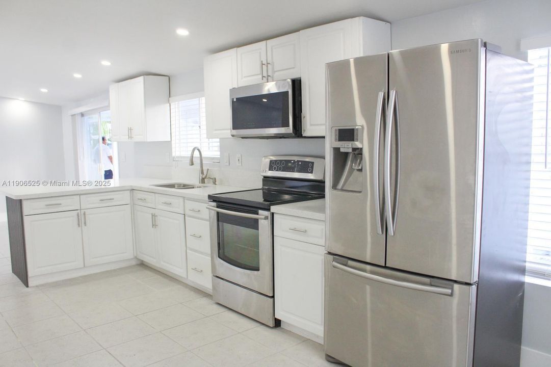 For Sale: $259,900 (3 beds, 2 baths, 1680 Square Feet)