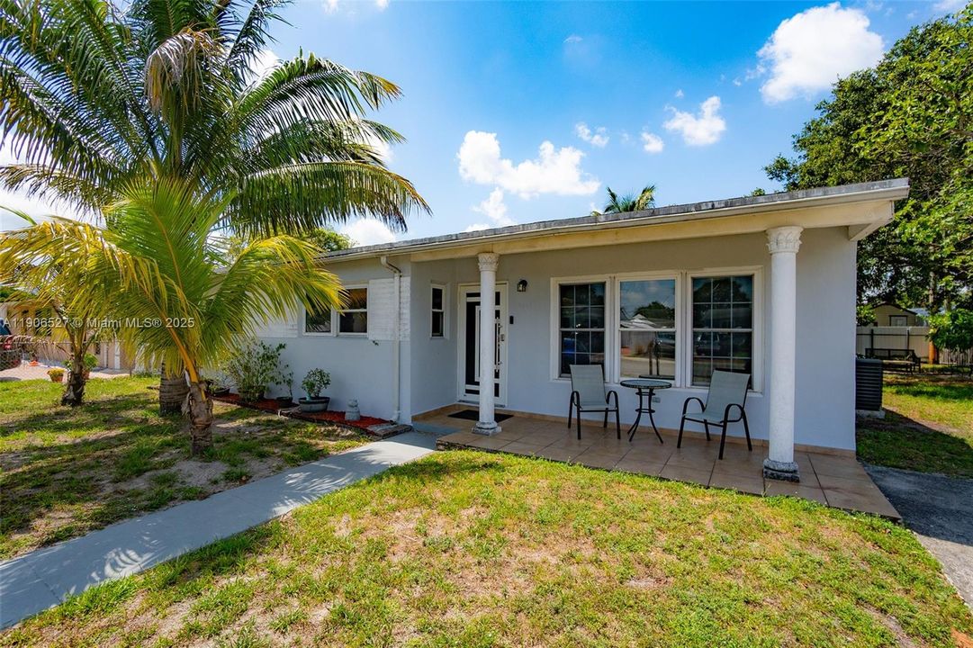 На продажу: $589,000 (4 спален, 2 ванн, 0 Квадратных фут)