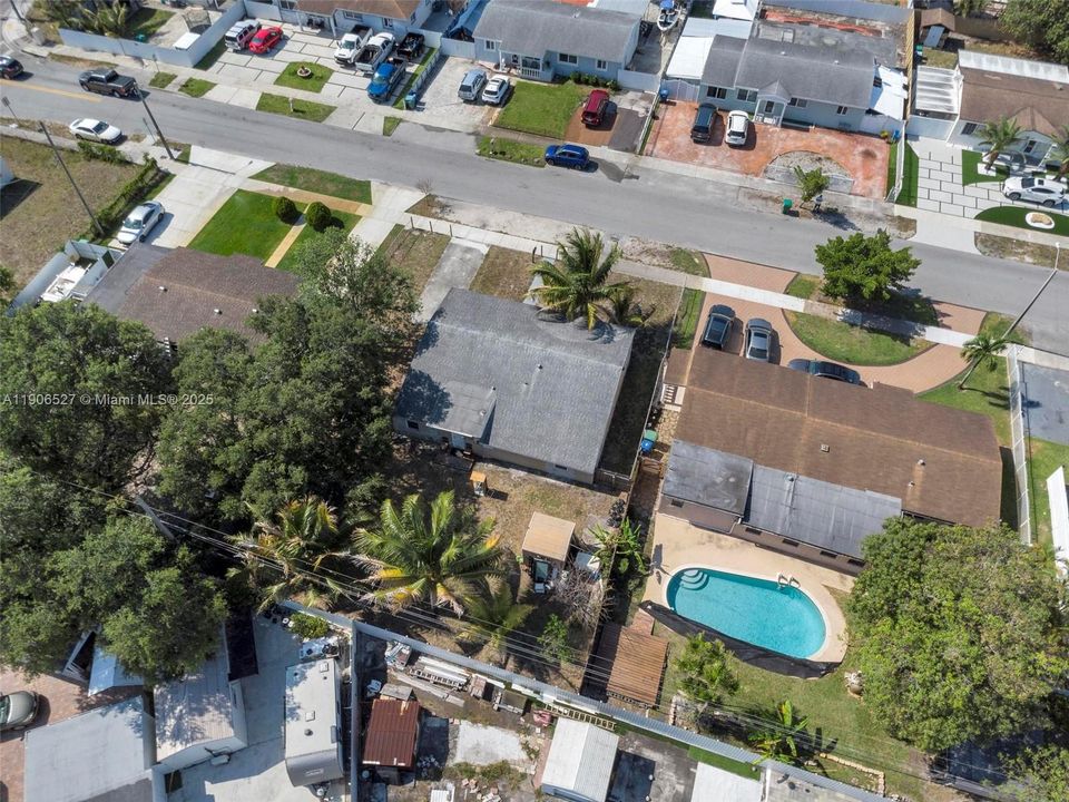 На продажу: $589,000 (4 спален, 2 ванн, 0 Квадратных фут)