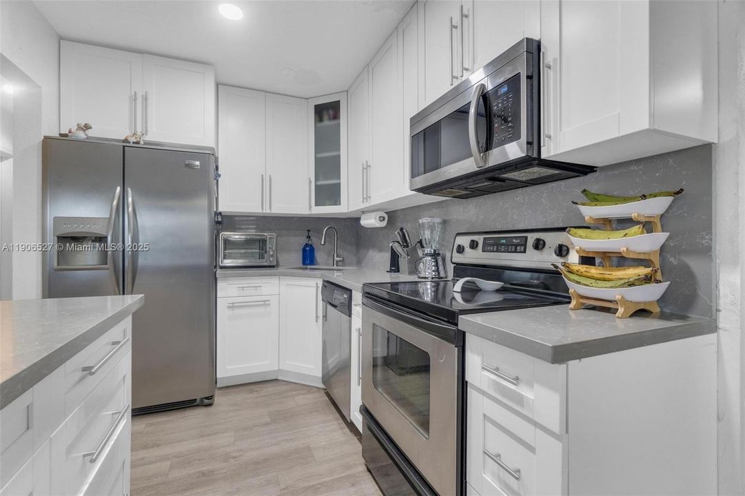 На продажу: $589,000 (4 спален, 2 ванн, 0 Квадратных фут)