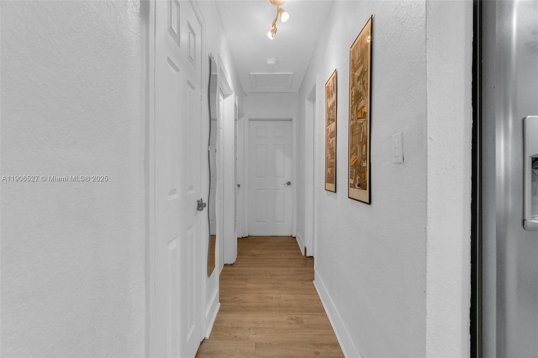 На продажу: $589,000 (4 спален, 2 ванн, 0 Квадратных фут)