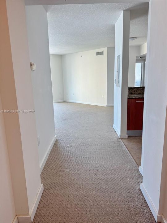 待售: $415,000 (2 贝兹, 2 浴室, 1150 平方英尺)