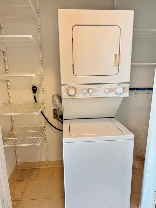 待售: $415,000 (2 贝兹, 2 浴室, 1150 平方英尺)