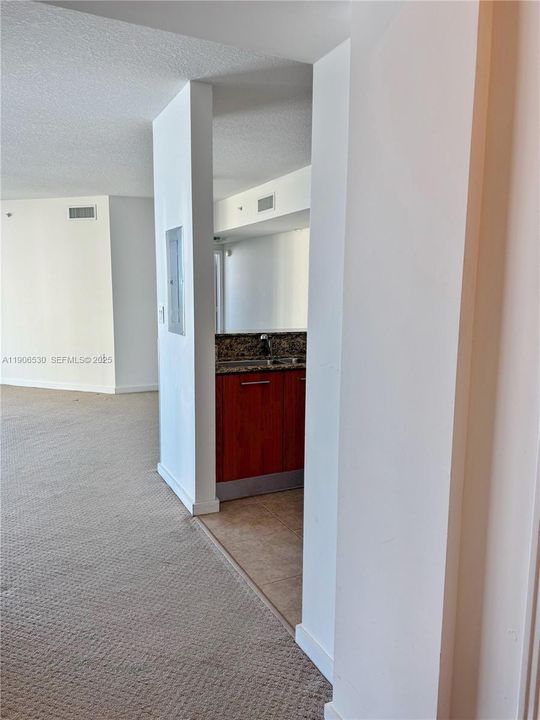 待售: $415,000 (2 贝兹, 2 浴室, 1150 平方英尺)