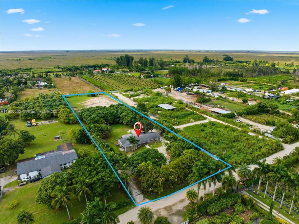 For Sale: $1,195,000 (3 beds, 2 baths, 1960 Square Feet)