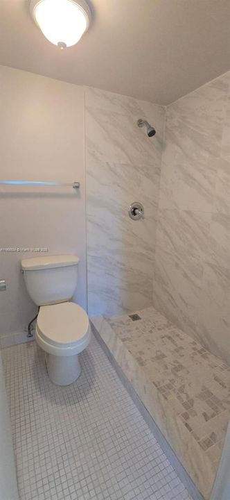 Под контрактом: $1,400 (1 спален, 1 ванн, 835 Квадратных фут)