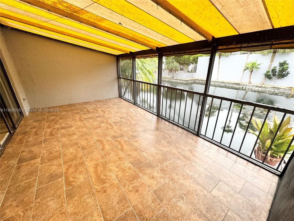 Active With Contract: $3,150 (2 beds, 2 baths, 1275 Square Feet)