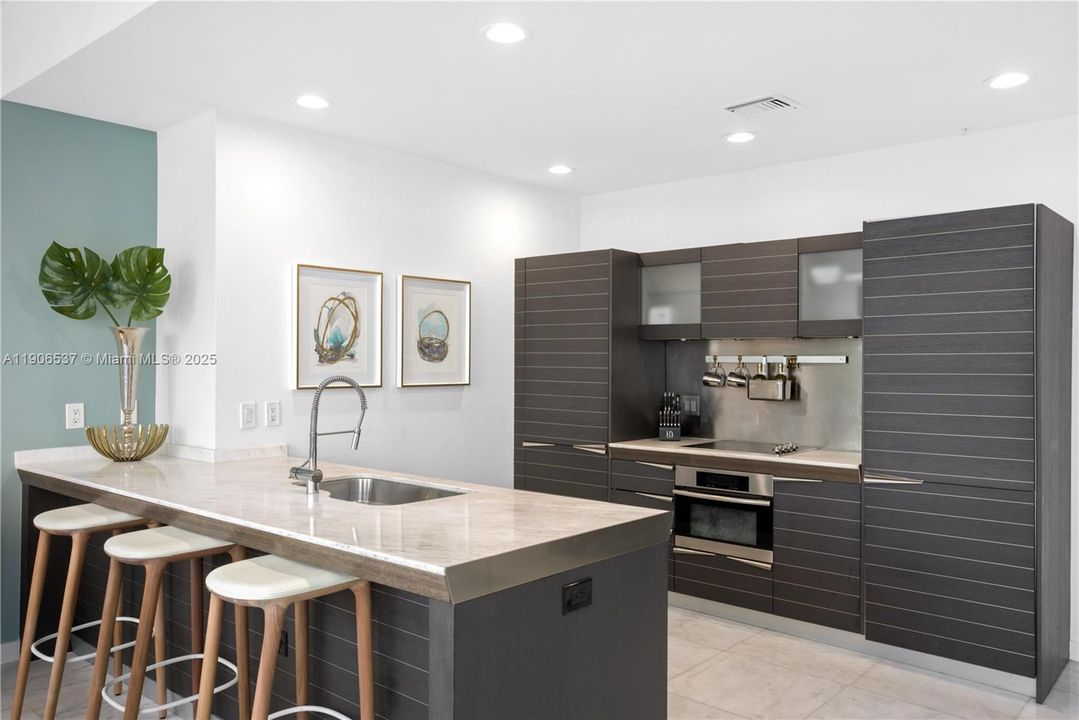 Active With Contract: $8,450 (2 beds, 2 baths, 1430 Square Feet)