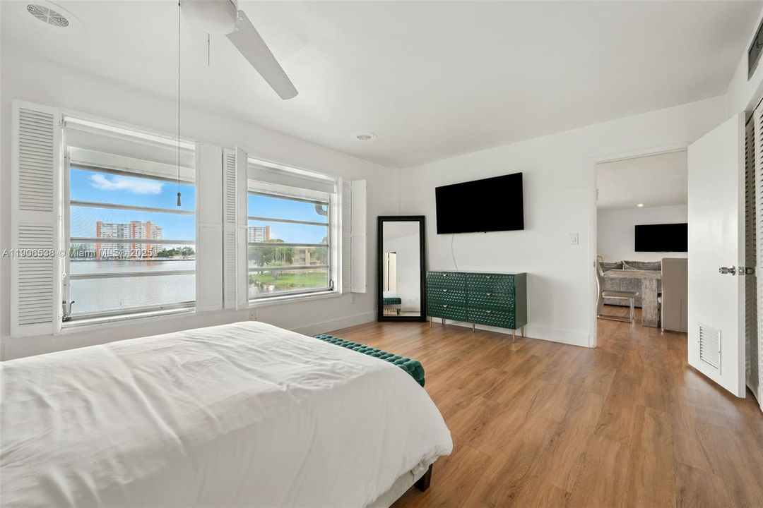 For Rent: $3,250 (3 beds, 3 baths, 1906 Square Feet)