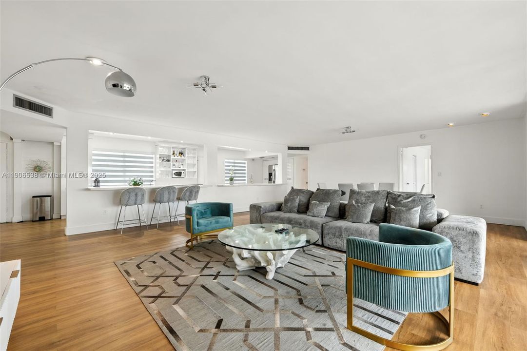 For Rent: $3,250 (3 beds, 3 baths, 1906 Square Feet)