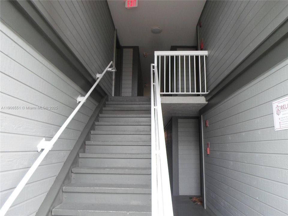 For Rent: $2,100 (2 beds, 2 baths, 1065 Square Feet)