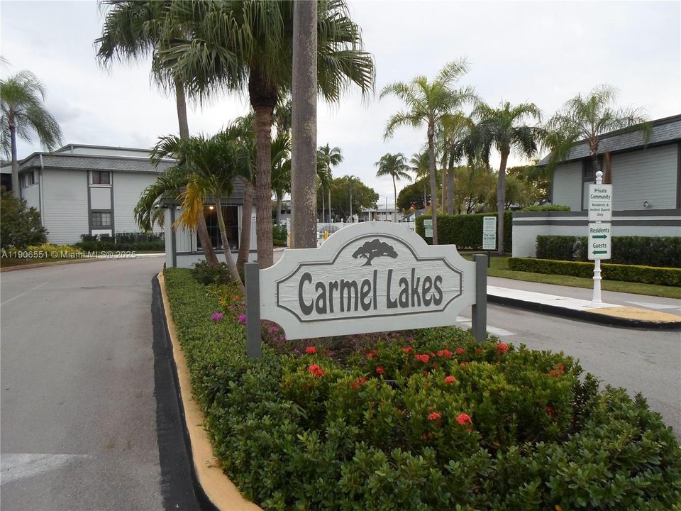 For Rent: $2,100 (2 beds, 2 baths, 1065 Square Feet)