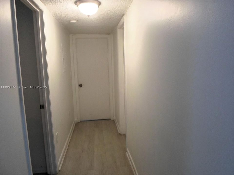 For Rent: $2,100 (2 beds, 2 baths, 1065 Square Feet)