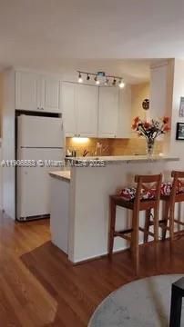 На продажу: $84,900 (1 спален, 1 ванн, 620 Квадратных фут)