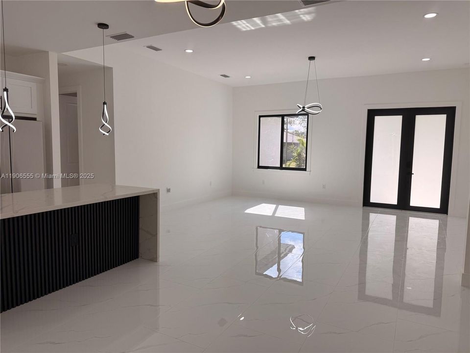 For Sale: $385,000 (3 beds, 3 baths, 0 Square Feet)