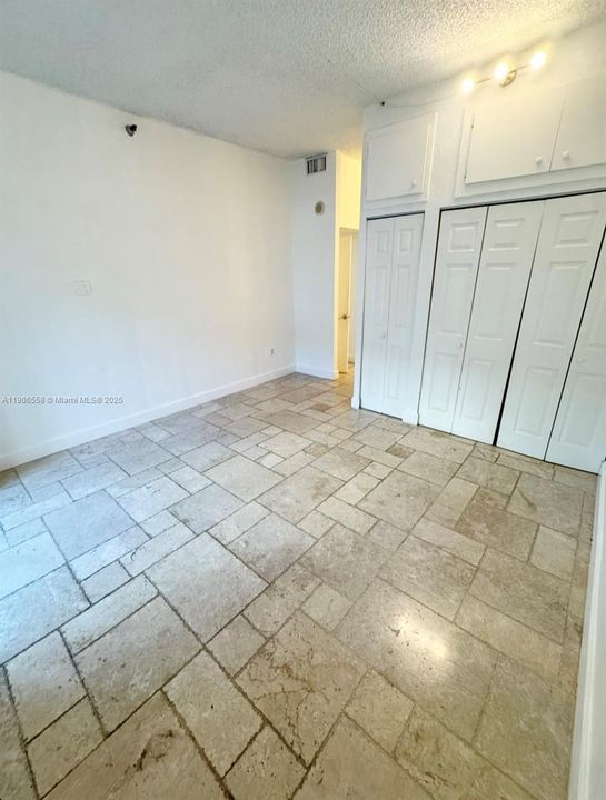 待售: $279,900 (2 贝兹, 2 浴室, 1158 平方英尺)