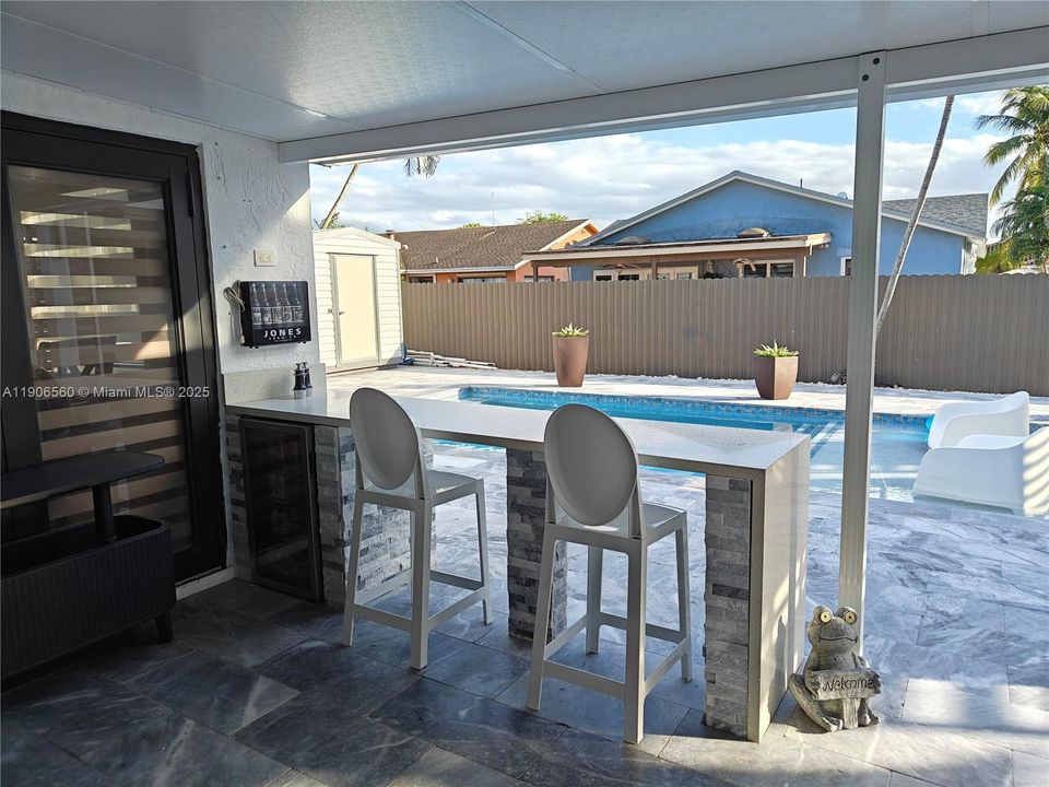 For Sale: $760,000 (3 beds, 2 baths, 1564 Square Feet)