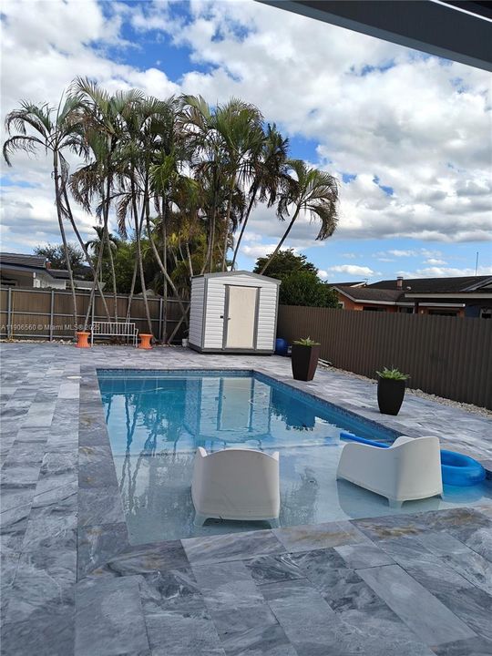 For Sale: $760,000 (3 beds, 2 baths, 1564 Square Feet)