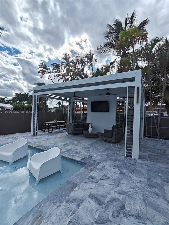 For Sale: $760,000 (3 beds, 2 baths, 1564 Square Feet)