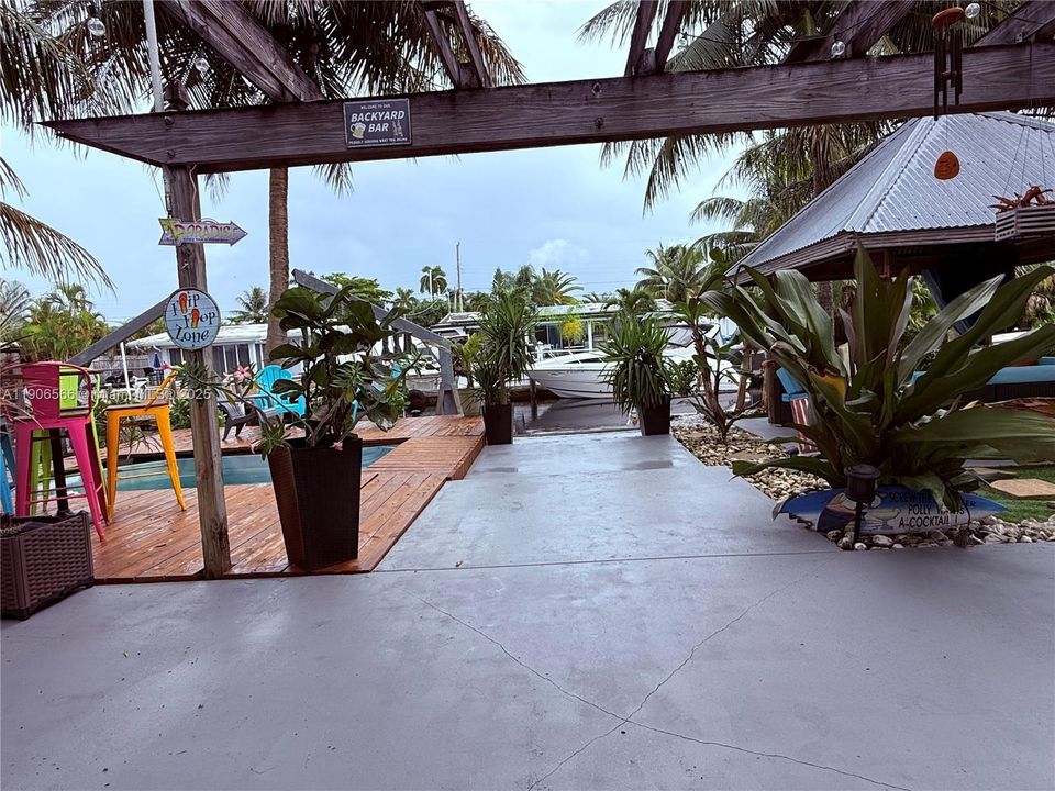 Active With Contract: $4,700 (3 beds, 2 baths, 1222 Square Feet)