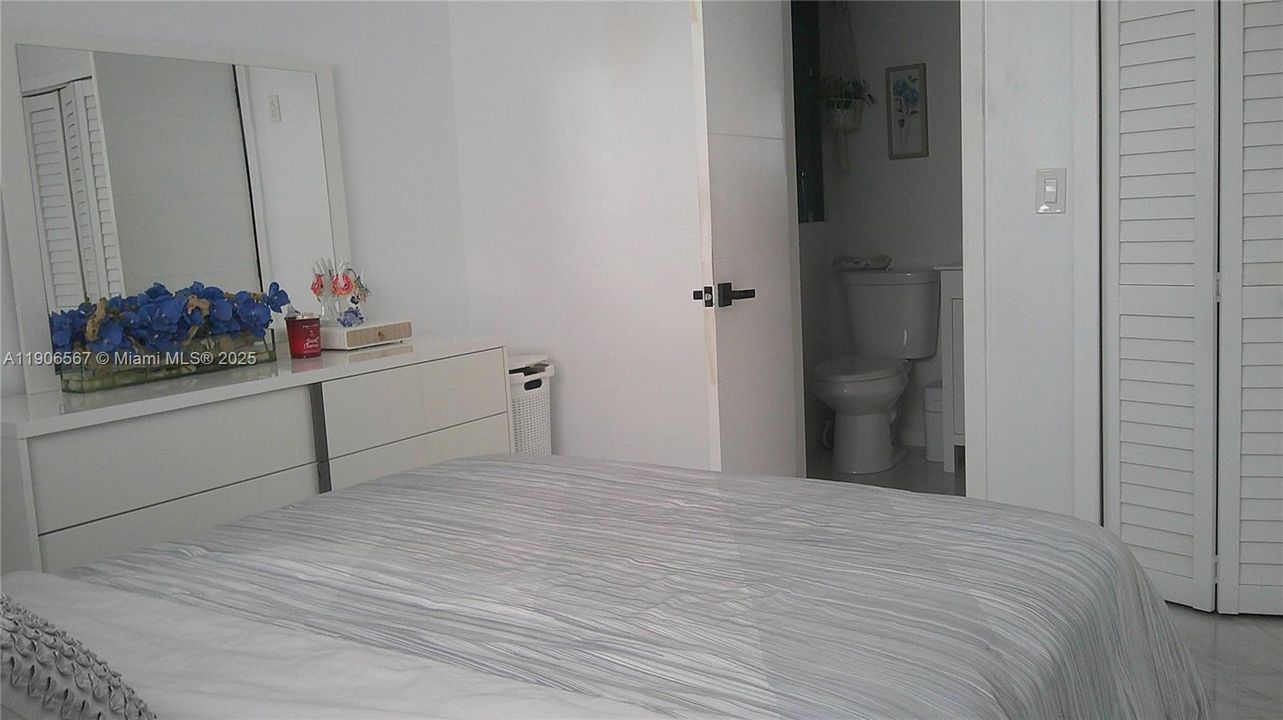 Active With Contract: $620,000 (4 beds, 5 baths, 0 Square Feet)