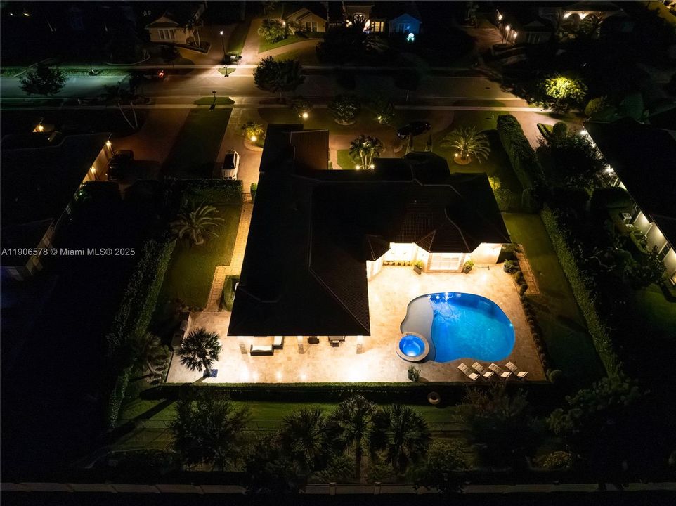 For Sale: $2,395,000 (4 beds, 4 baths, 4038 Square Feet)