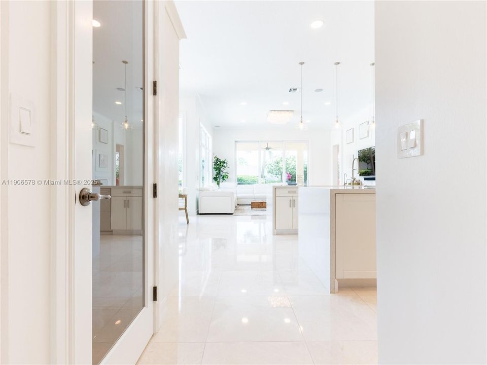 For Sale: $2,395,000 (4 beds, 4 baths, 4038 Square Feet)