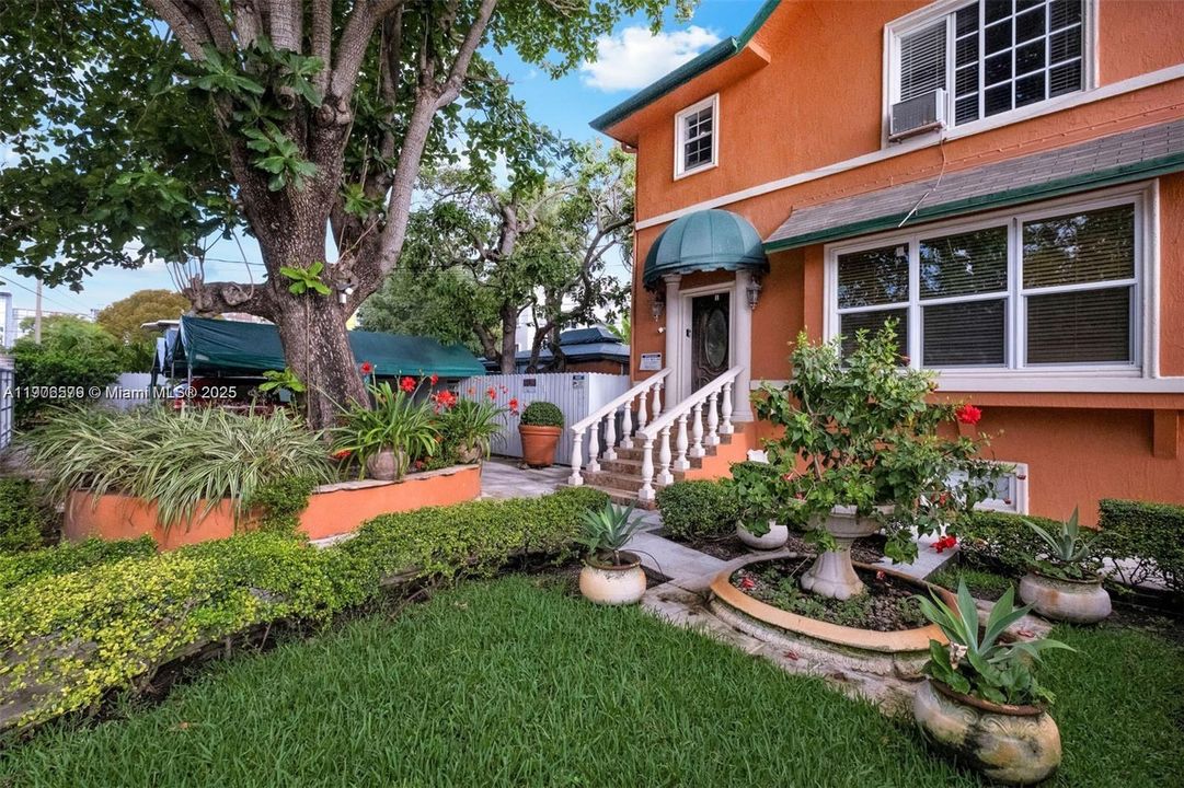 Recently Rented: $1,500 (0 beds, 1 baths, 450 Square Feet)