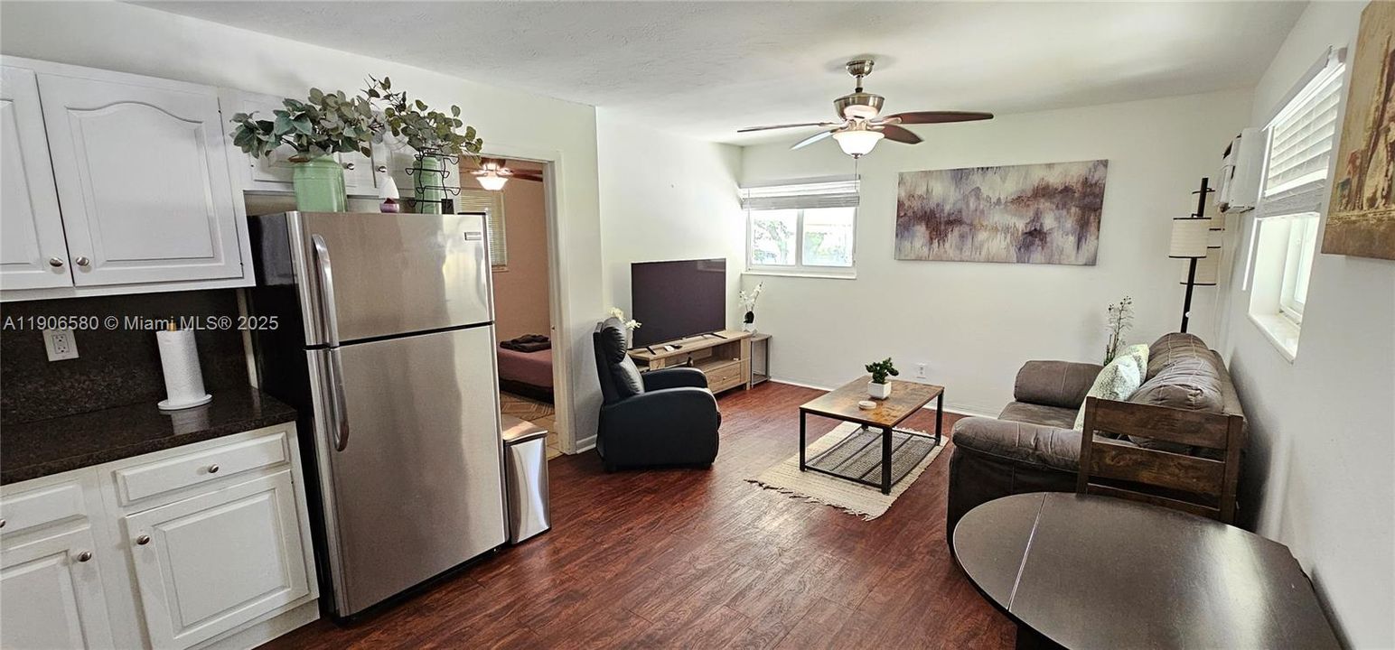 Recently Rented: $1,550 (1 beds, 1 baths, 0 Square Feet)