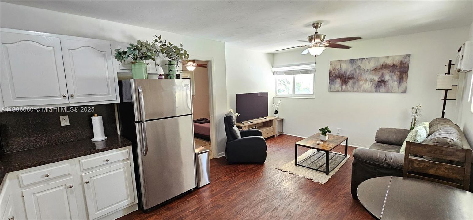 Recently Rented: $1,550 (1 beds, 1 baths, 0 Square Feet)