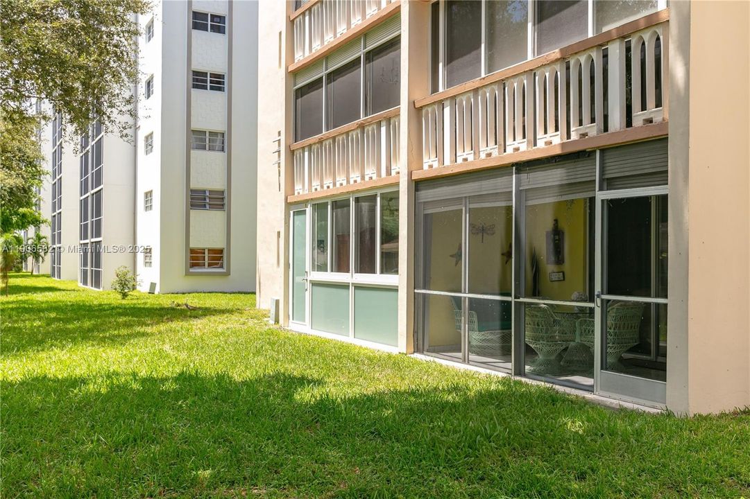 En Venta: $229,000 (2 camas, 2 baños, 1092 Pies cuadrados)