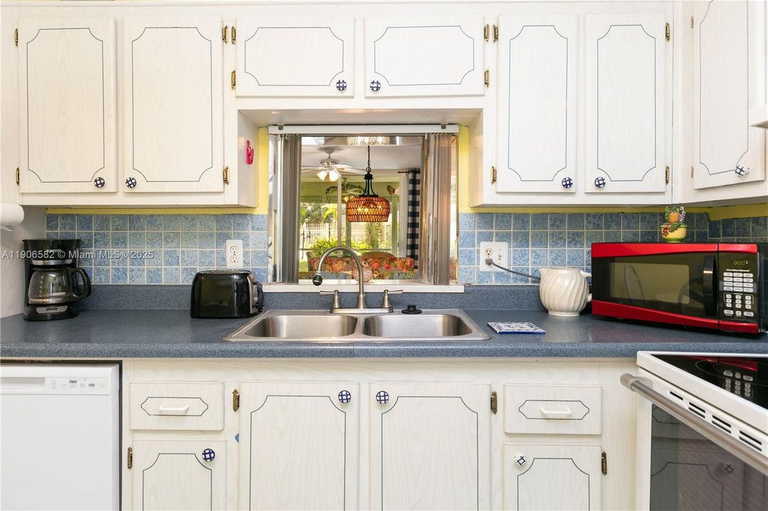 En Venta: $229,000 (2 camas, 2 baños, 1092 Pies cuadrados)