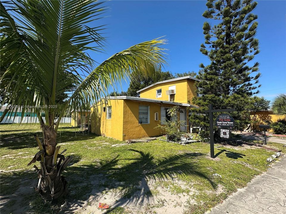 待售: $650,000 (6 贝兹, 3 浴室, 3573 平方英尺)