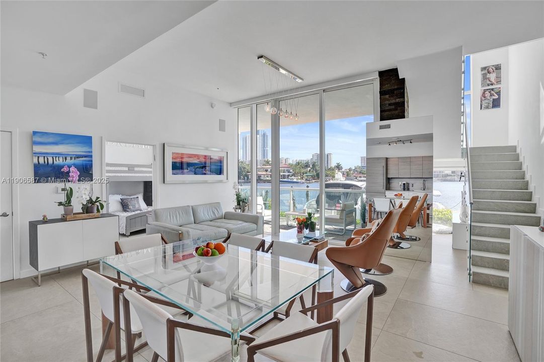 Active With Contract: $5,850 (2 beds, 3 baths, 1403 Square Feet)